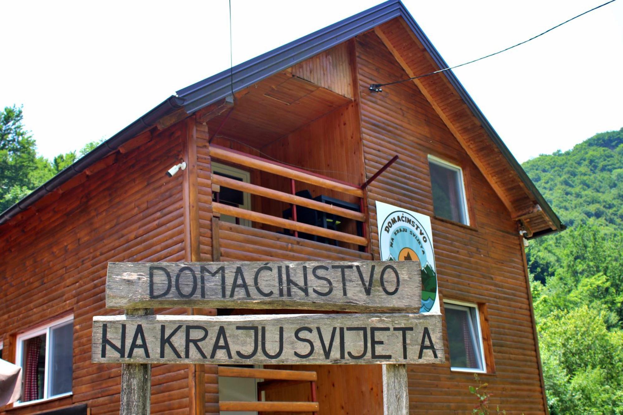 Гостьовий будинок Domacinstvo Na Kraju Svijeta Sipovo Екстер'єр фото